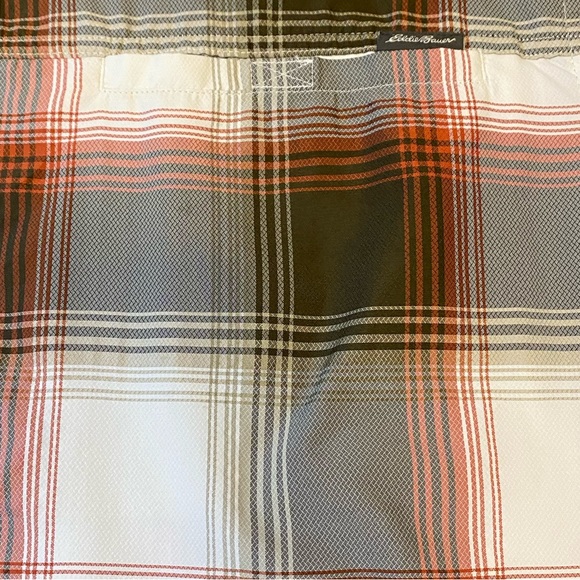 Eddie Bauer Men’s Quick Dry Outdoorsmen Short Sleeve Shirt - Picture 2 of 4